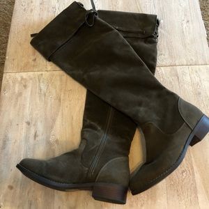 NWOT over the knee suede boots